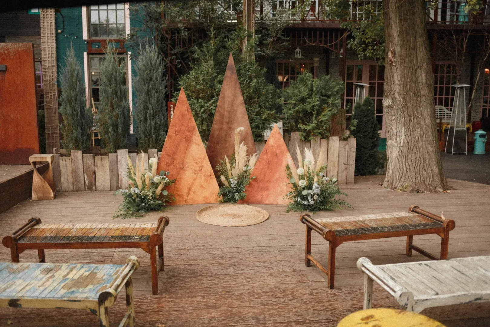 Photo Gallery image 0