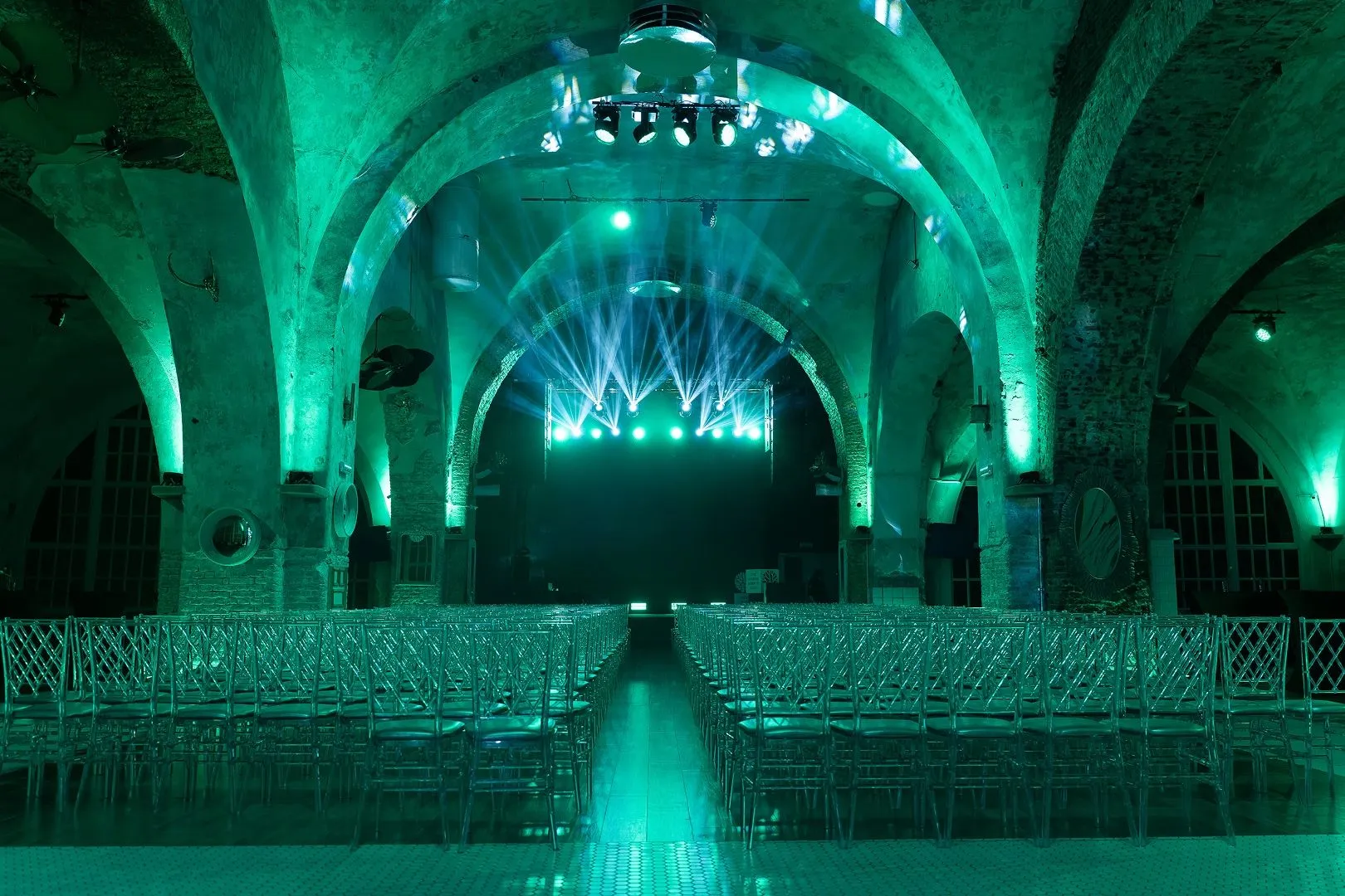 Photo Gallery image 0