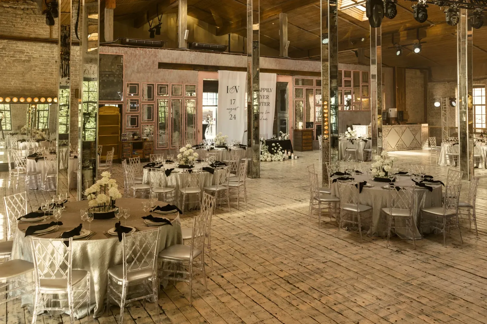 Photo Gallery image 0