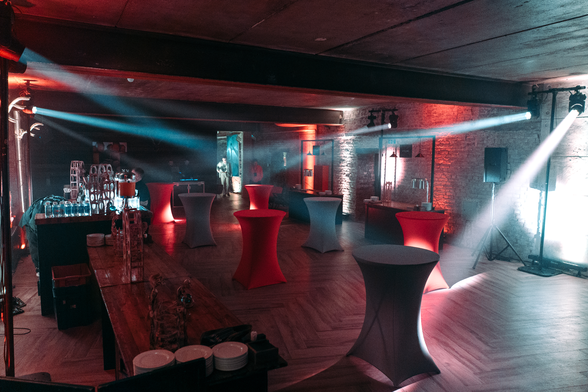 Photo Gallery image 0