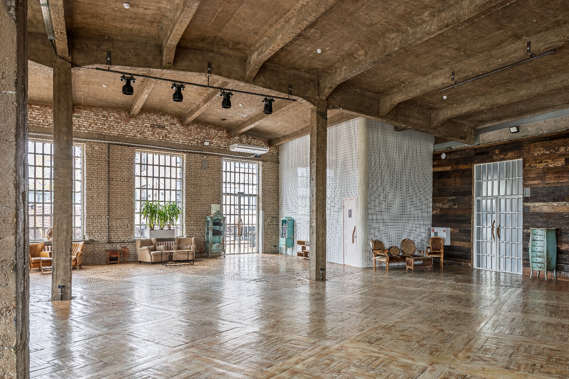 Hall image 4