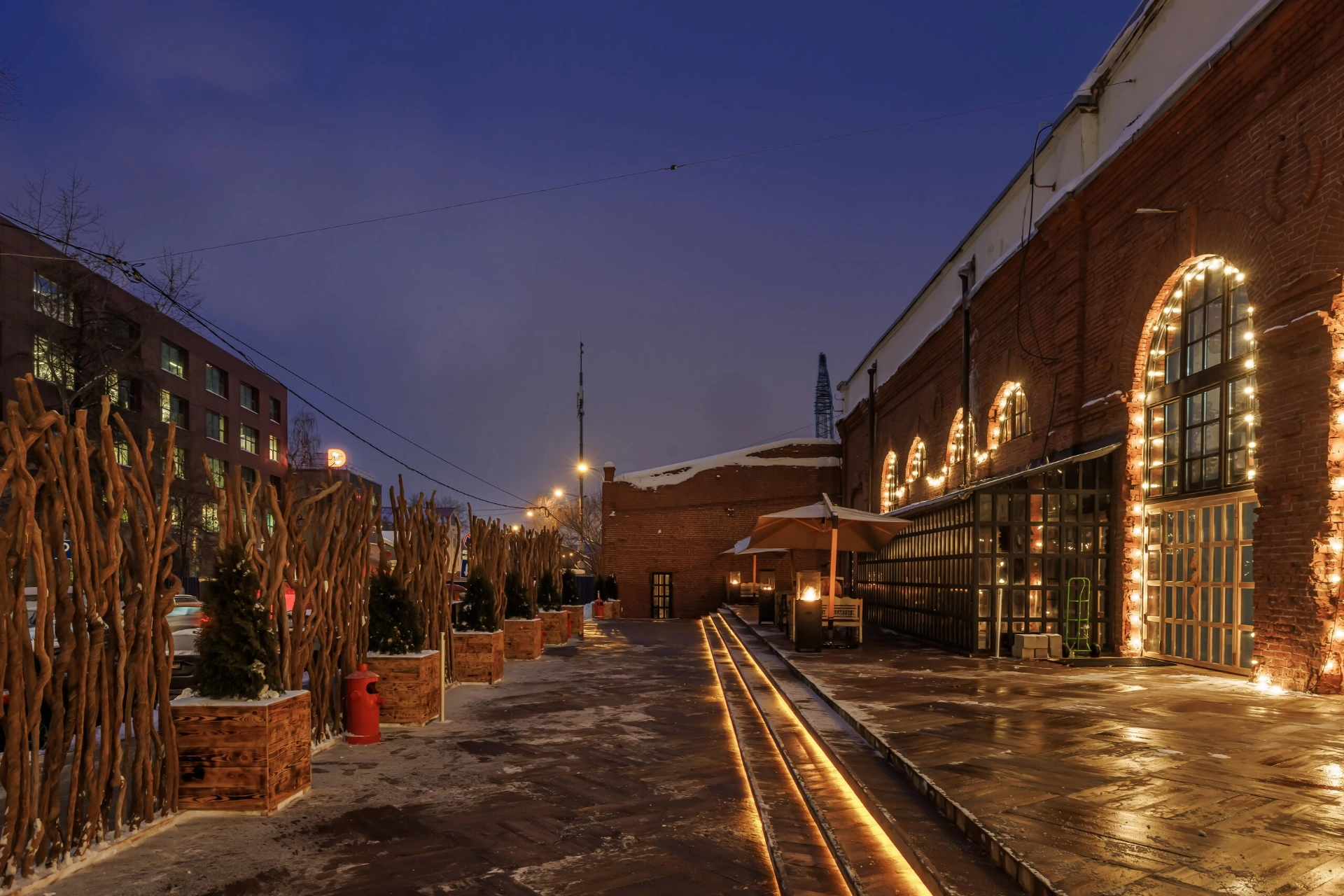 Photo Gallery image 0