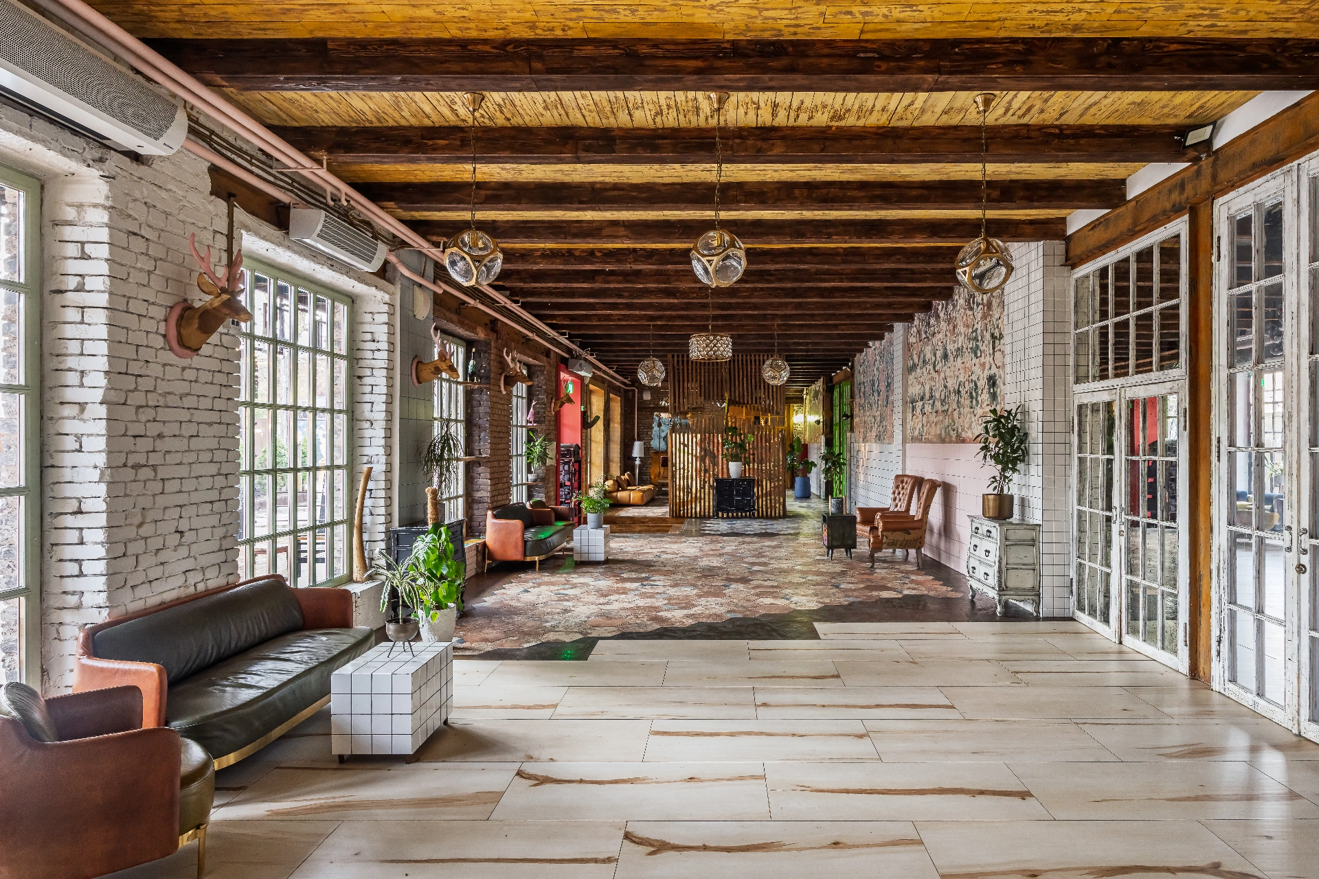 Hall image 0