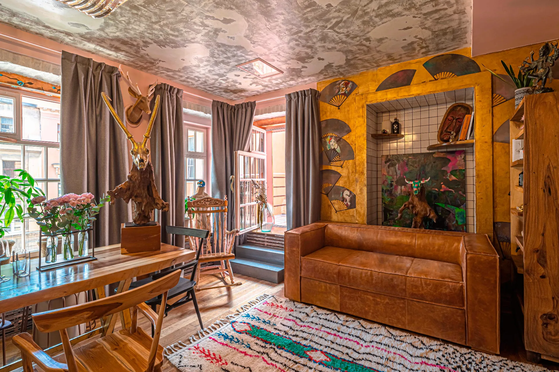 Photo Gallery image 0