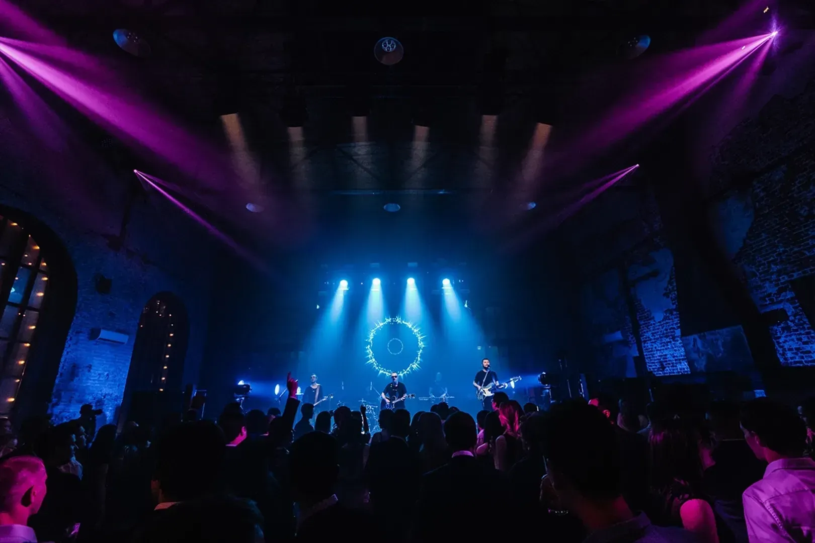 Photo Gallery image 0