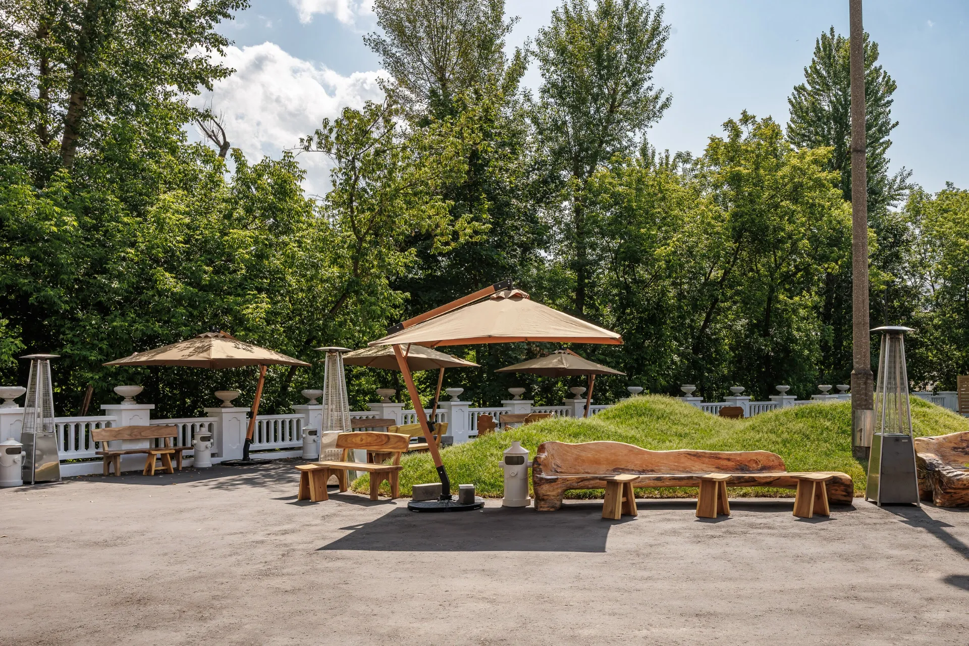 Photo Gallery image 4