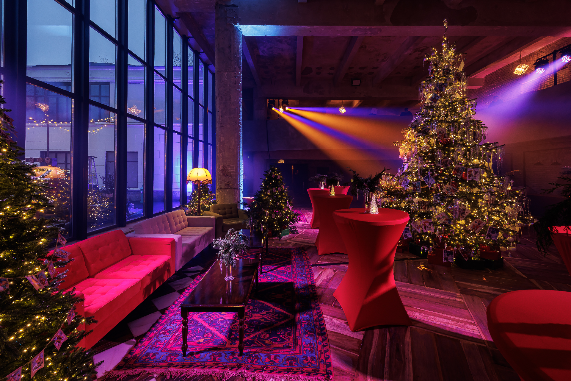 Отметьте Новый год 2026