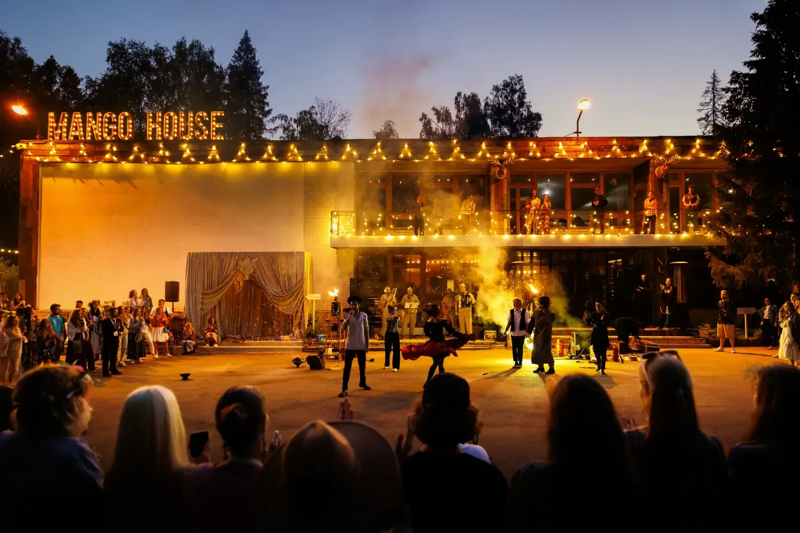 Photo Gallery image 11