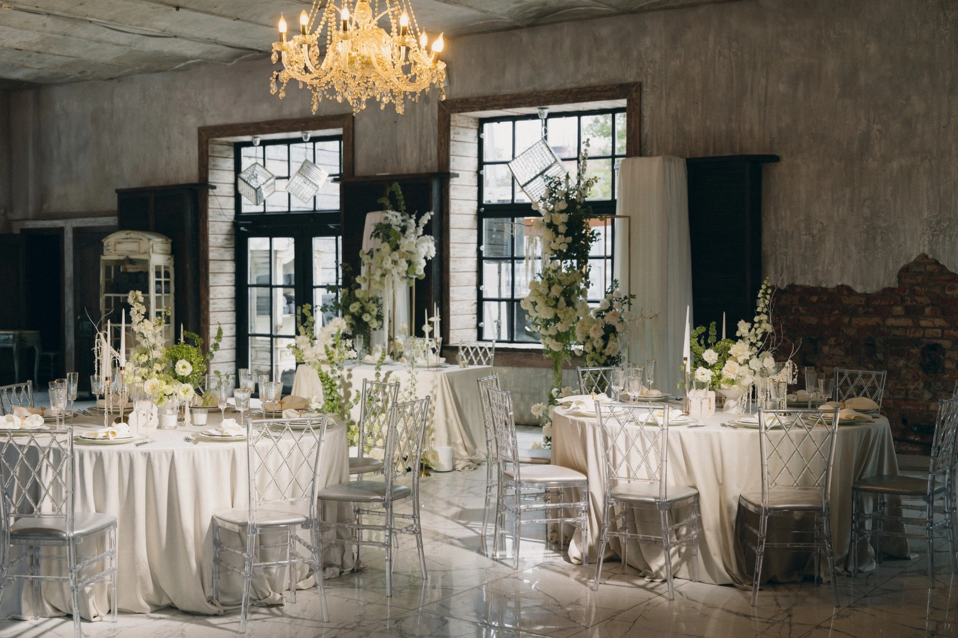 Photo Gallery image 0