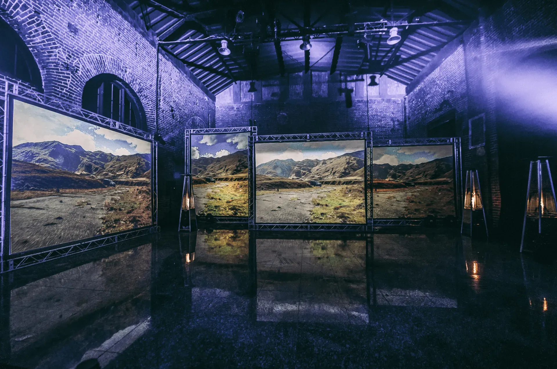 Photo Gallery image 0